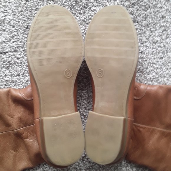 Women's Boots - Size 8 - Picture 6 of 6